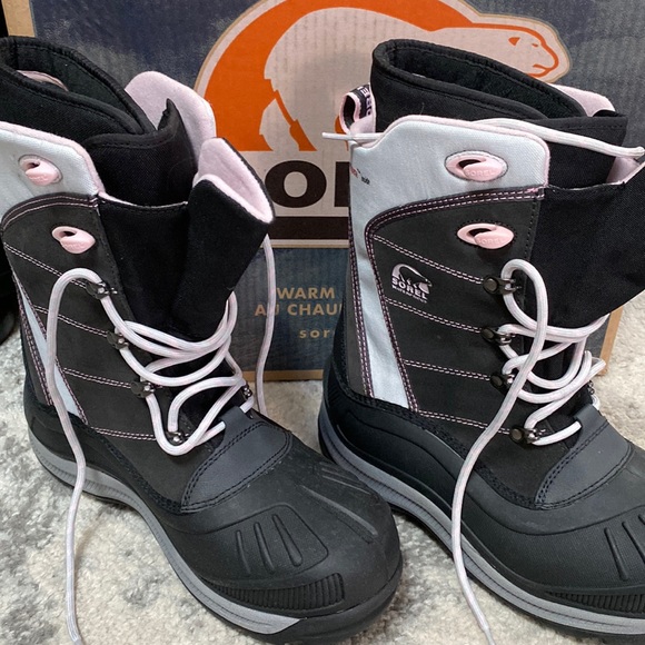 Sorel Alpha Trac Lace Snow Boots Nib 